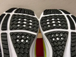 Nike Pegasus 40 Talla 44 EUR nuevas a estrenar!!