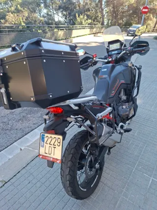 Honda CRF 1100 Africa Twin DCT Negra/Roja