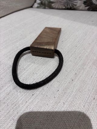 Cuña de madera ZARAHOME para puerta