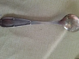 Tenedores y Cucharas de Plata Antiguos