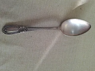 Tenedores y Cucharas de Plata Antiguos