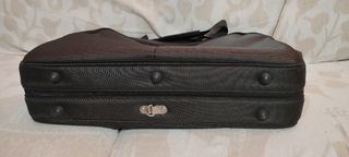 Maleta porta trajes Delsey impecable.