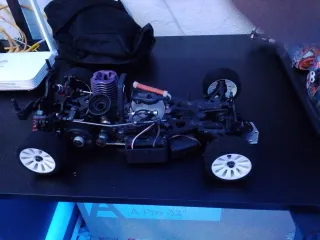 Serpent 720 Nitro RC se vende o cambia