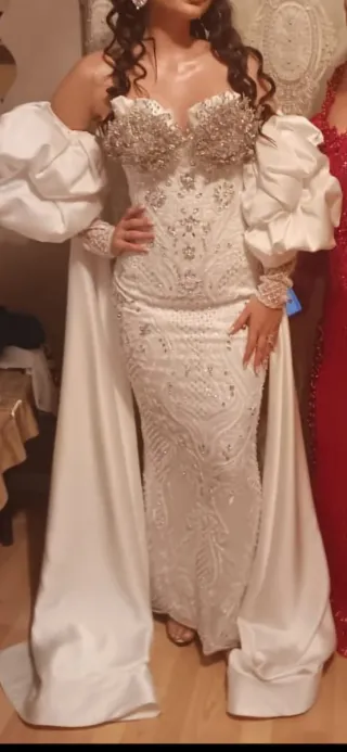 Vestido de Novia Gitana Blanco y Plateado