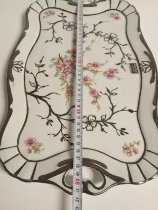 Bandeja de porcelana con flores pintado a mano