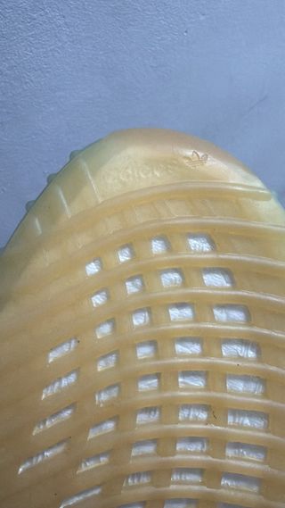 Adidas Yeezy Boost 350 V2