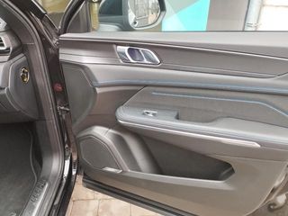 Lynk & Co 01 1.5 PHEV 6.6kW 192 kW (261 CV)