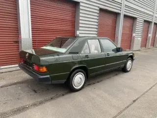 Mercedes-Benz 190 1985