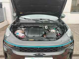 Lynk & Co 01 1.5 PHEV 6.6kW 192 kW (261 CV)