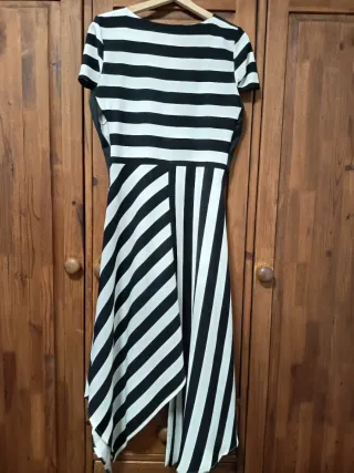 Vestido rayas blanco y negro