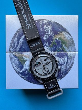 Omega x Swatch Mission to Earthphase