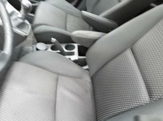 22571977 faro der toyota corolla 2.2 d-4d (aur10_)