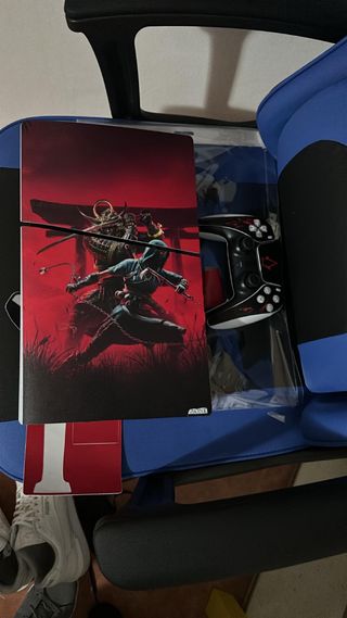 PS5 con 2 Controles Poco Uso