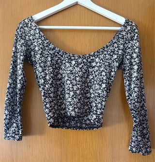 Top Hollister floral manga larga