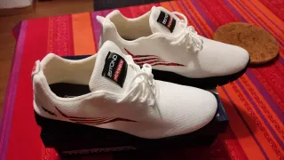 Zapatillas NASA tela blancas talla 45 pequeño