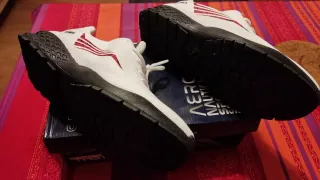 Zapatillas NASA tela blancas talla 45 pequeño