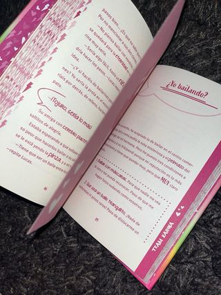 Idénticas y opuestas (Karina & Marina 1)