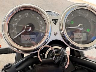 Triumph T120 Black 2021