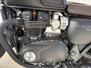 Triumph T120 Black 2021