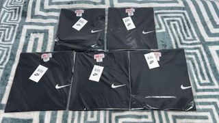 Camiseta Nike Negra Bordada