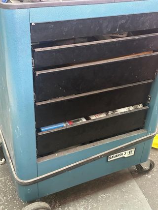 Lote de taller:Bancos, Armarios, Portaherramientas