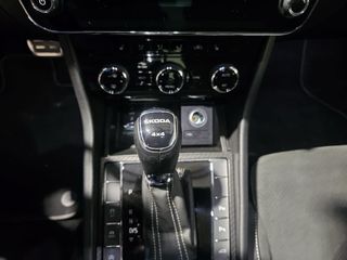 Skoda Superb Sportline TDI 200 CV 4X4 2023