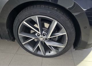 Skoda Superb Sportline TDI 200 CV 4X4 2023