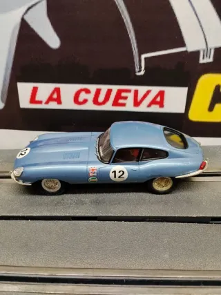 Jaguar E-Type Scalextric Azul
