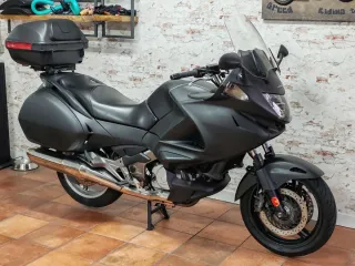 Honda NT700V Deauville ABS Negra
