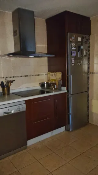 Mueble de cocina madera y cristal