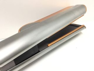 plancha pelo dyson corrale