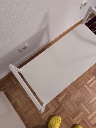 Estantería metálica blanca Ikea Jonaxel