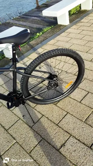 Bicicleta B-PRO Negra Mate Talla L