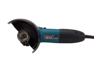 radial makita ga4530r
