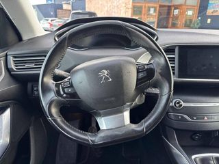 Peugeot 308 5p PureTech 130 S&S Allure