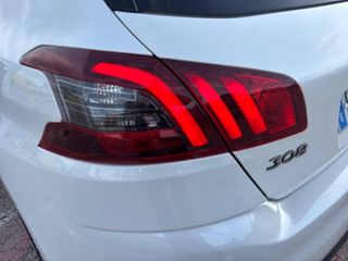 Peugeot 308 5p PureTech 130 S&S Allure