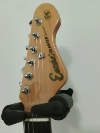 Guitarra Eléctrica y amplificador
