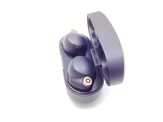 in-ear sony wf-1000xm4