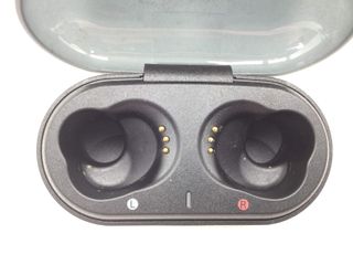 in-ear sony wf-xb700