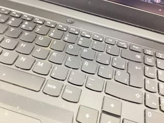 pc portatil lenovo 82k2