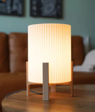 Alder - Lámpara de mesa