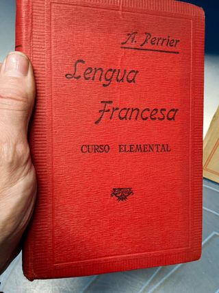 2 libros de estudios y escuela Lengua francesa + La literatura Francesa
