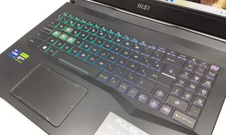 pc portatil msi ms-1585