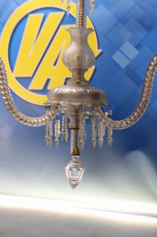 Antigua lámpara de araña en cristal de Murano. 3 brazos.