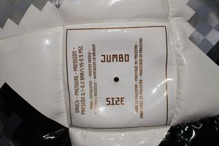 Balón de fútbol Adidas Telstar 18 Jumbo Match Ball Replica de la Copa Mundial de la FIFA Rusia 2018.