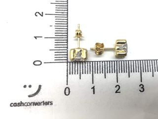pendientes oro 18k con piedra