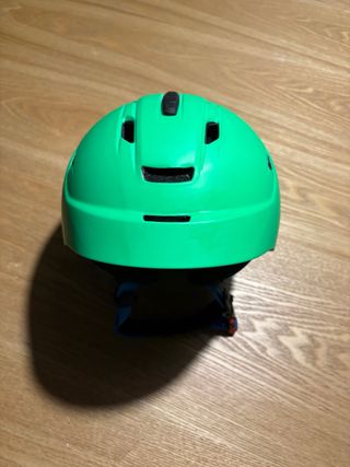 Casco de esquí verde
