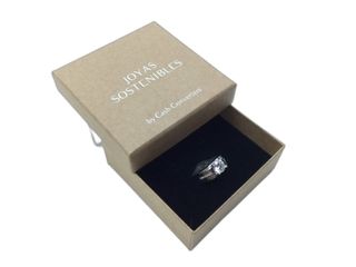 sello oro 18k con diamante de laboratorio