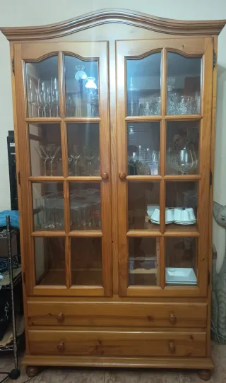 Vitrina madera maciza provenzal
