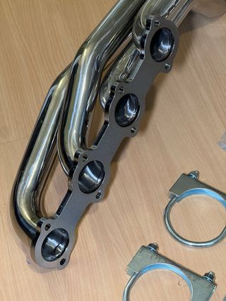 Línea de escape Mercedes AMG 5.4 V8 M113 M113K